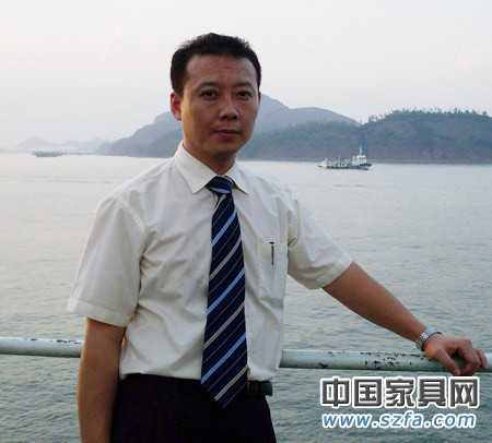 金鳳凰家具劉利:家具企業(yè)現(xiàn)在談上市為時(shí)過早 金鳳凰家具劉利:家具企業(yè)現(xiàn)在談上市為時(shí)過早