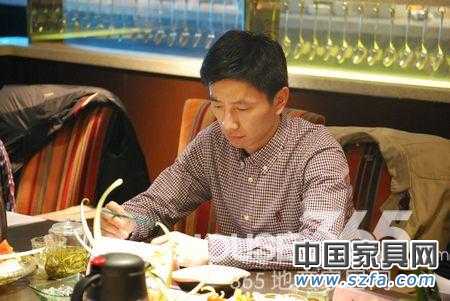 網(wǎng)絡(luò)營銷如何創(chuàng)新成為蘇明燈飾嚴(yán)總思考的重點 家居建材業(yè)大佬話營銷 網(wǎng)絡(luò)將成主流渠道（HOUSE365 劉國超）