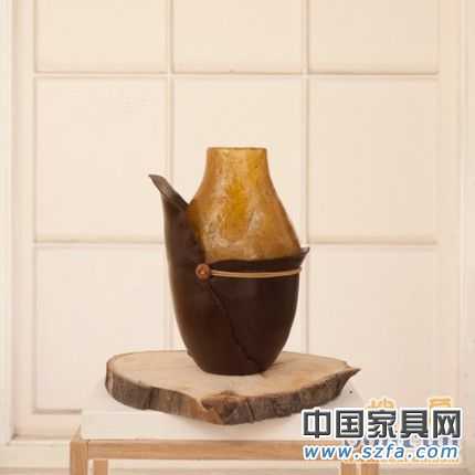 使用天然動(dòng)物、植物聚合物制作的Botanica系列器皿