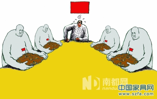 邱德厚一一回應質疑。