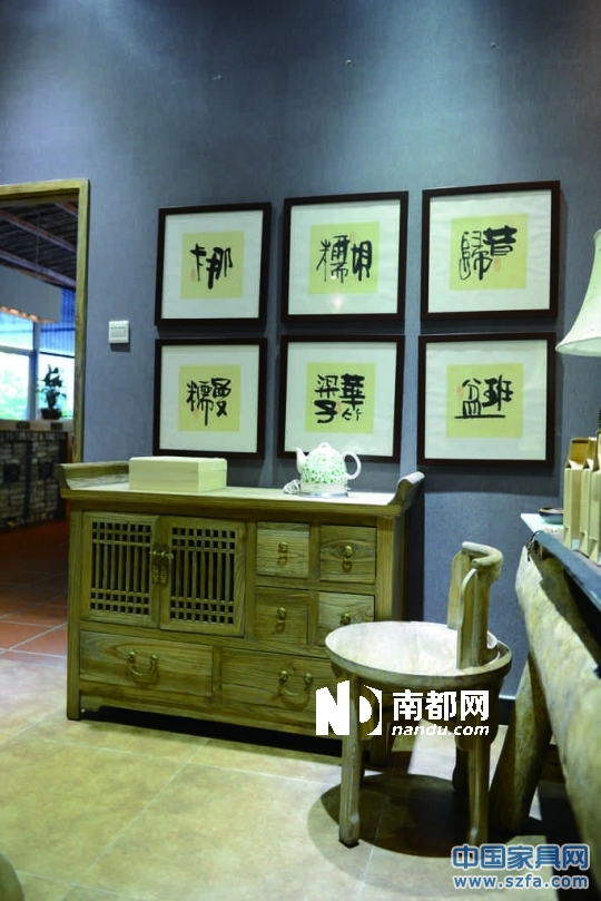 茶桌上的紋路就來自古木本身。