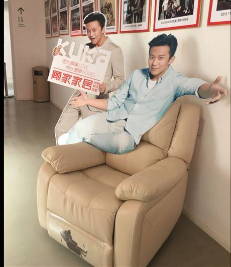 “炒米”最愛！顧家家居功能沙發(fā)“能量艙”亮相鄧超粉絲見面會