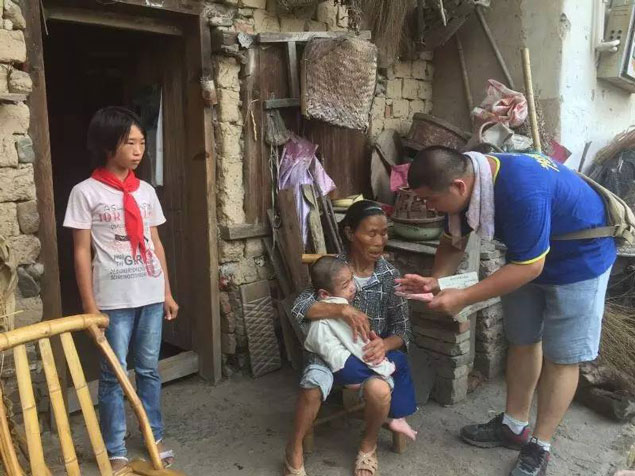 兒童家具-松堡王國(guó)關(guān)愛留守兒童瑞金行 兒童家具-松堡王國(guó)關(guān)愛留守兒童瑞金行