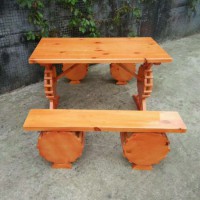 木屋燒烤餐桌椅供應(yīng)商，松木實(shí)木餐桌，長(zhǎng)條桌子大臺(tái)