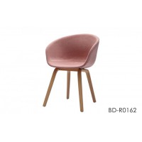 辦公室休閑區(qū)家具定制，這樣的桌椅舒適又不失美觀