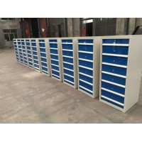 抽屜式工具柜、螺絲柜、生產(chǎn)車(chē)間物料柜
